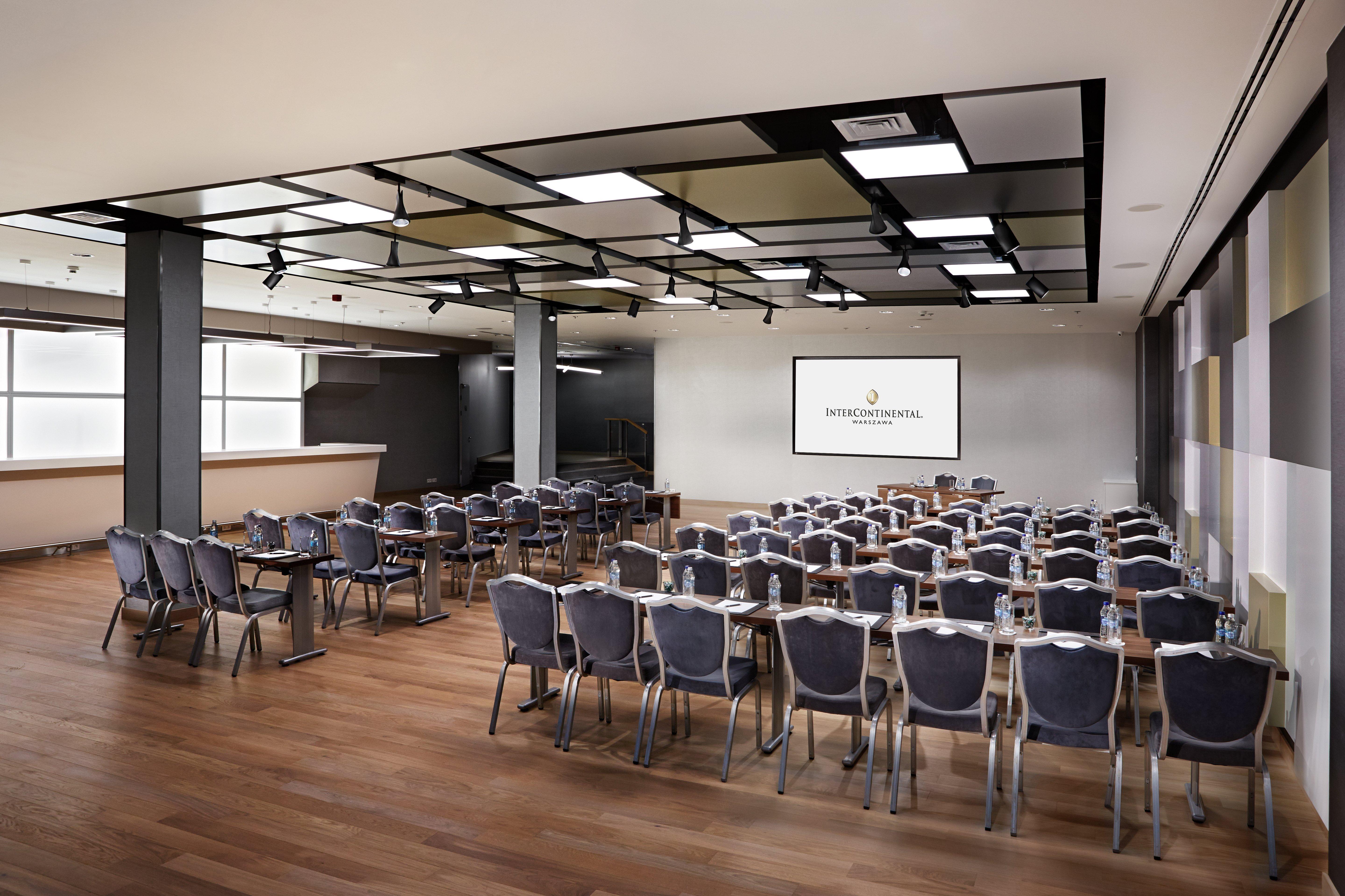Hotel Intercontinental Warszawa By Ihg Exterior foto The meeting room at the hotel