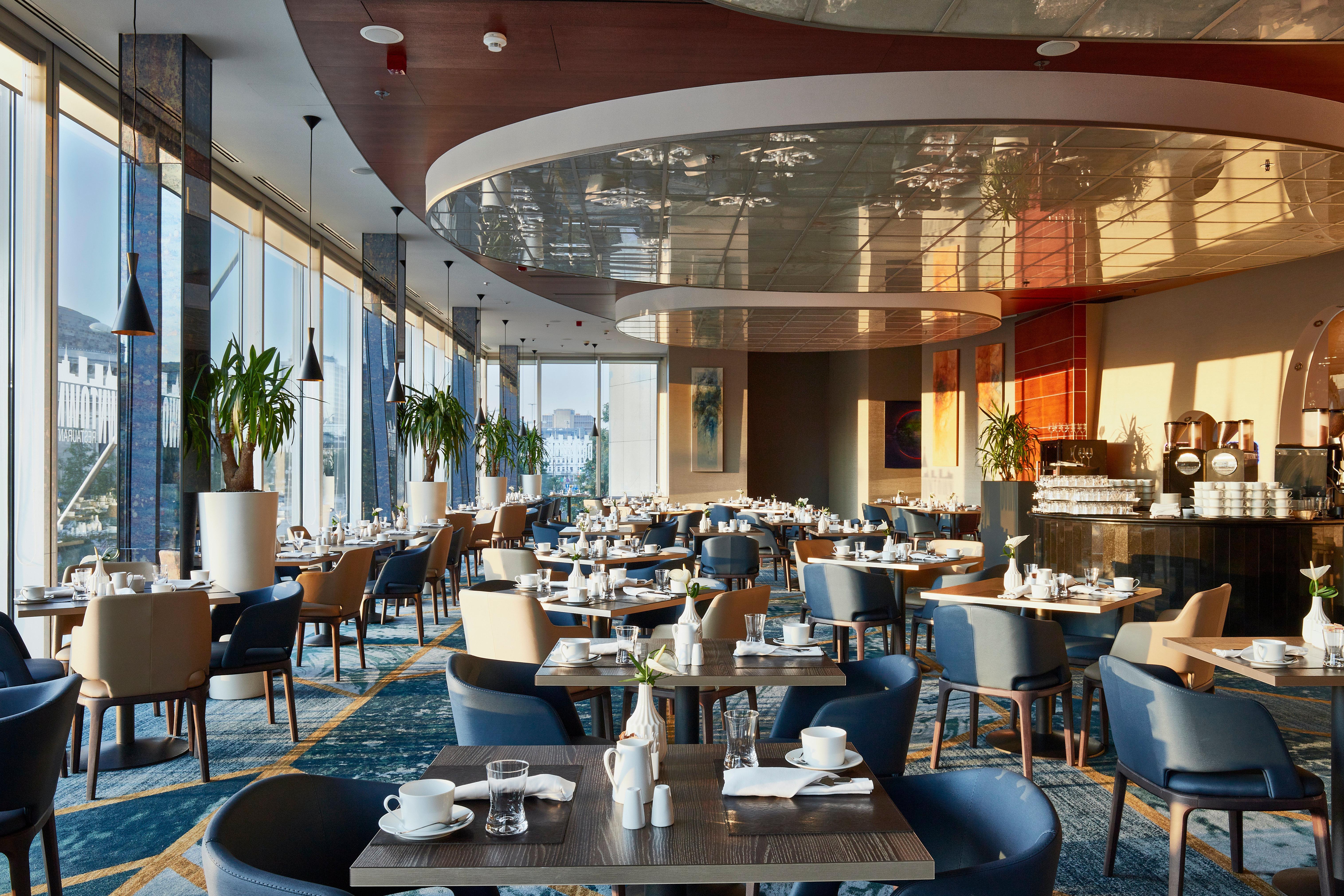 Hotel Intercontinental Warszawa By Ihg Exterior foto The restaurant on board of the ship